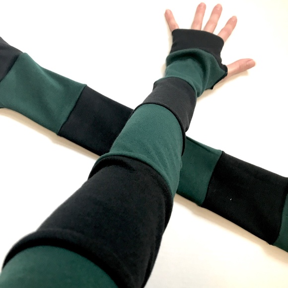 Long Striped Gloves Green Hand Warmers Black Armwarmers Patchwork Winter Sleeves - Picture 1 of 2
